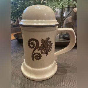 Vintage Pfaltzgraff Village large handled spice cheese shaker, 4 holes muffineer
